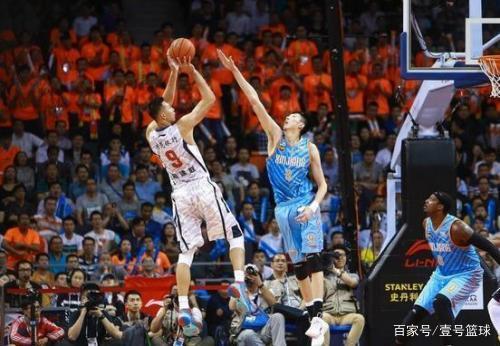 度因为果岭 度因为果岭