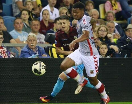 阿斯顿维拉 阿斯顿维拉