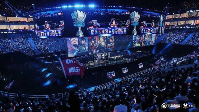 足球俱乐部 足球俱乐部